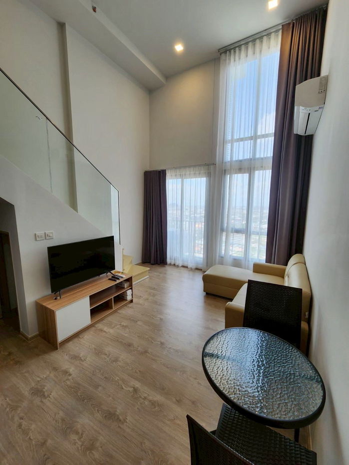 picture CD055 For Rent — The Tree Pattanakarn – Ekkamai | High Floor Duplex, Great View, Prime Location - 1/10
