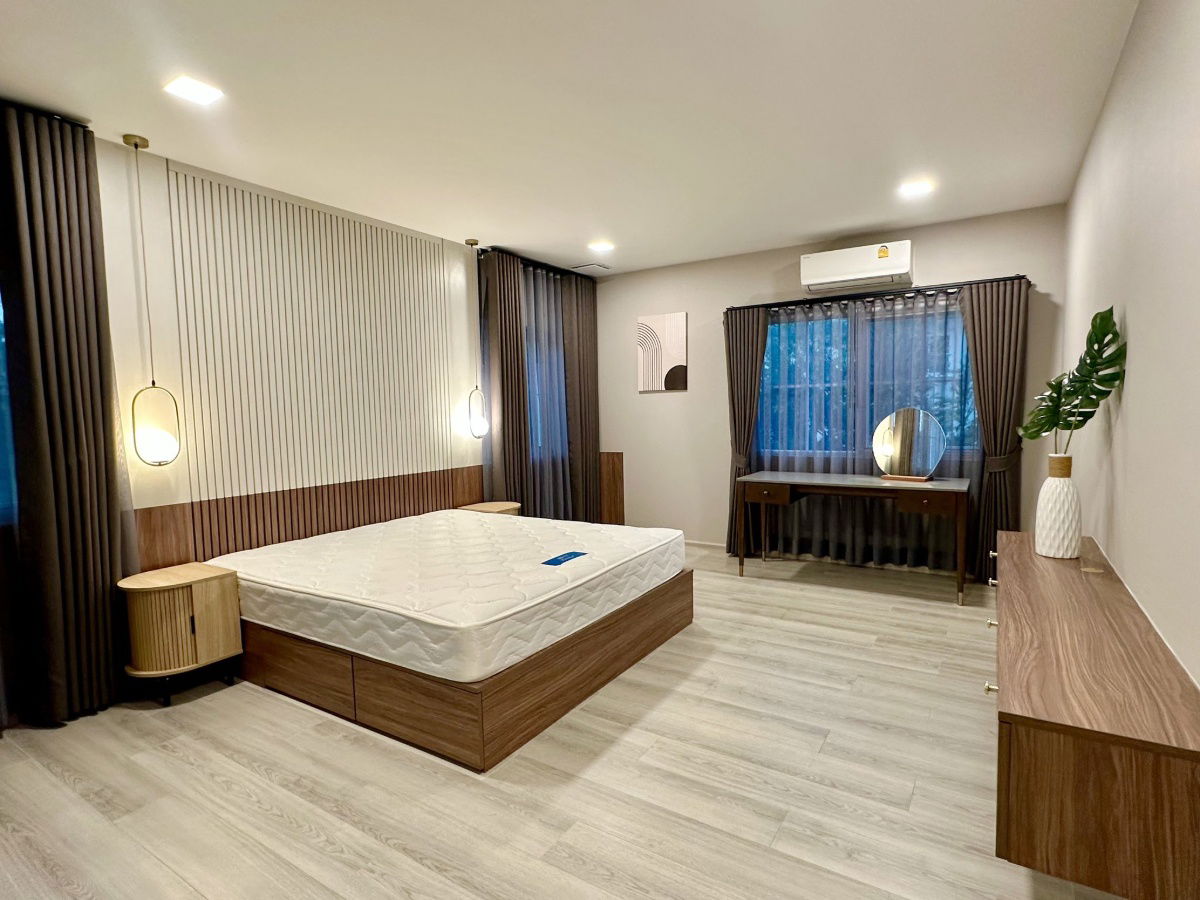 รูป บ้านให้เช่า Chaiyapruek Bangna Km.15 พร้อมเข้าอยู่สนใจติดต่อ Line @goodmanpro หรือ โทร 0999029192 - รูปที่ 5/13