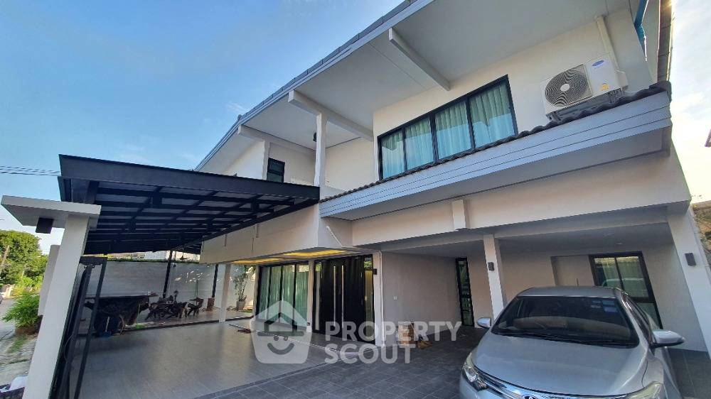 รูป บ้าน 5-ห้องนอน ใน ลาดพร้าว (ID 1542141) - รูปที่ 1/40
