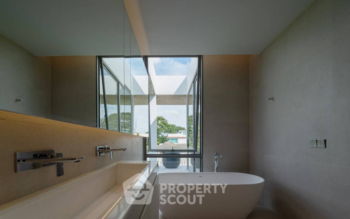 picture 4-BR House near ARL Ramkhamhaeng (ID 2094573) - 19/19