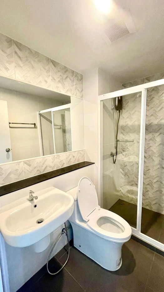 รูป 📍 รีเจ้นท์โฮมบางนา โครงการใหม่เอี่ยมห้องใหม่เอี่ยม เฟอร์นิเจอร์และเครื่องใช้ไฟฟ้าใหม่เอี่ยม ป้าแหม่มค่ะ Tel/Line:0992982923 - รูปที่ 7/11