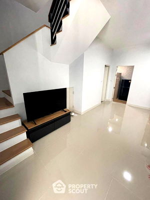 Townhouses for rent : 3-BR Townhouse at Pleno Sukhumvit-Bangna 2 in Bang Kaeo (ID 2258344)