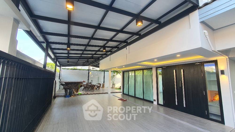 รูป บ้าน 5-ห้องนอน ใน ลาดพร้าว (ID 1542141) - รูปที่ 3/40