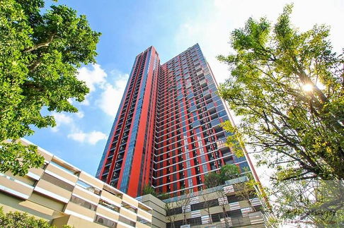 The Base Garden Rama 9, 17,000 baht per month. Contact: 089-4282491, 084-6283752, add Line @rghome4u