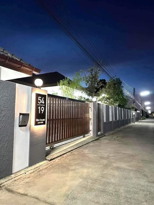 picture Beautiful house for rent in Huai Yai area, Pattaya - 3/14