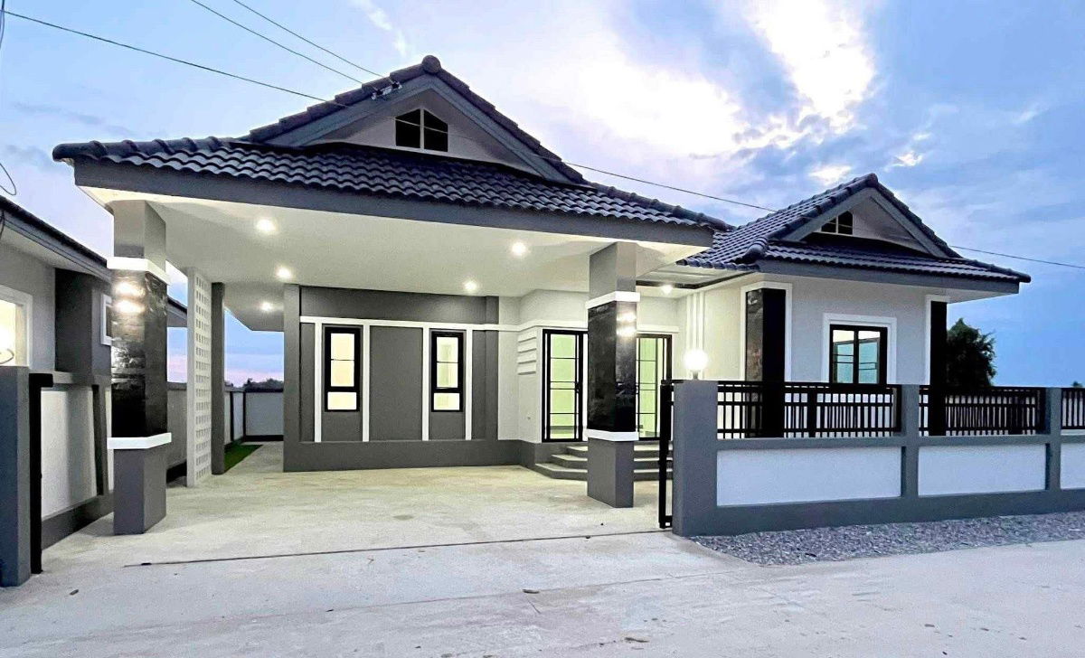 picture  🎉Beautiful newly built house for sale 🏠 Only 2,100,000 baht!!🔥 📍Near the city, Tha Ruea area, Doi Saket District Chiang Mai  - 19/22