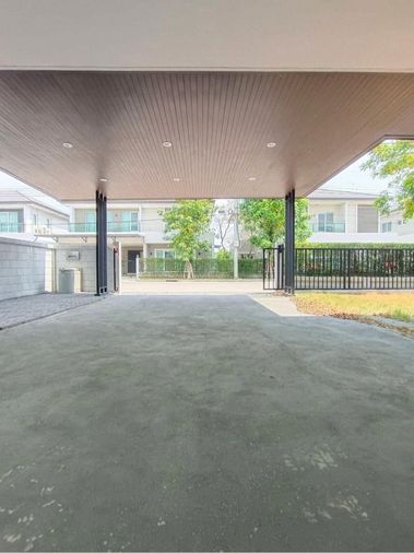 4-bed house for rent, 210 sqm, 60.4 sq wah, Centro Rama 9-Krungthep Kreetha