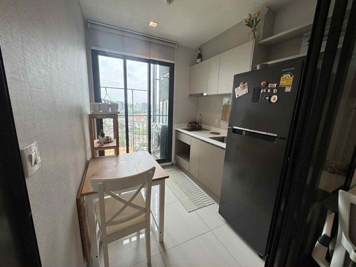 picture Forrent Life Sathorn Sierra Condominiums  - 5/9