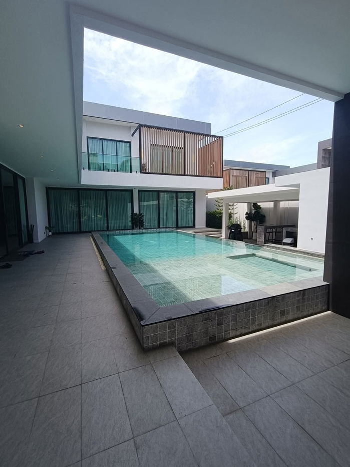 picture Beautiful luxury house for sale, good view, Jomtien Beach area, house with solar cells - 3/13