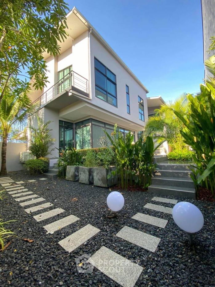 picture 3-BR House close to Pasak (ID 1872184) - 1/19