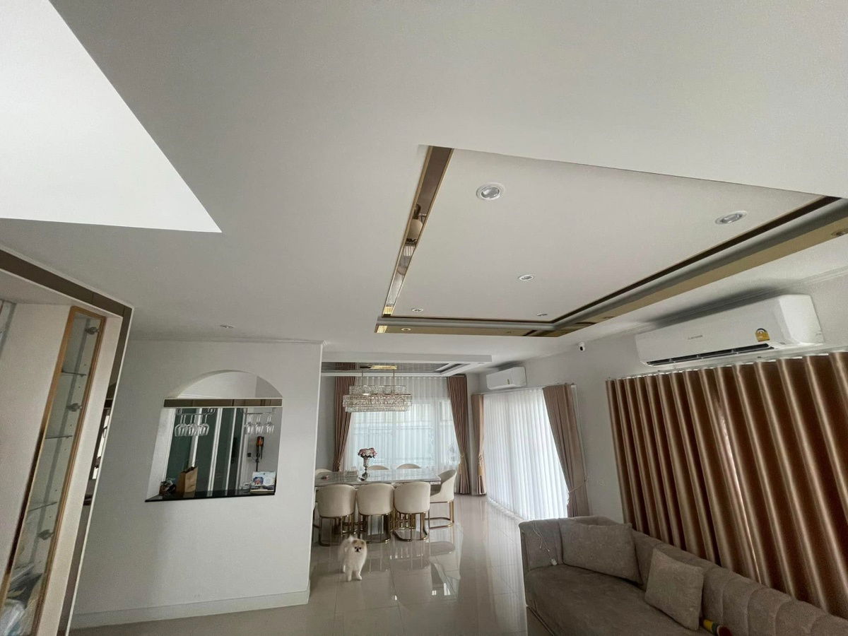 รูป UK07-020🏡 ขายบ้านเดี่ยวสุดหรู หมู่บ้านศุภาลัย พาร์ควิลล์ แยกคีรี ชลบุรี ✨ พร้อมเข้าอยู่ - รูปที่ 3/19