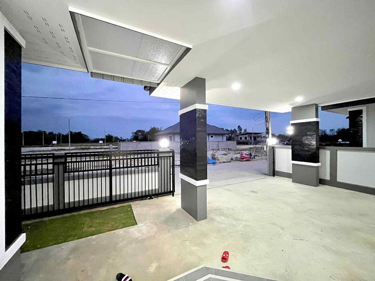 picture  🎉Beautiful newly built house for sale 🏠 Only 2,100,000 baht!!🔥 📍Near the city, Tha Ruea area, Doi Saket District Chiang Mai  - 12/22
