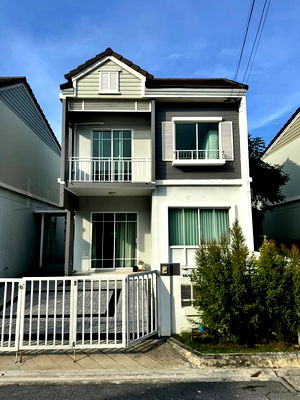 Houses for sale สถาบันเทคโนโลยีแห่งสุวรรณภูมิ  : The Village Bangna                km.8