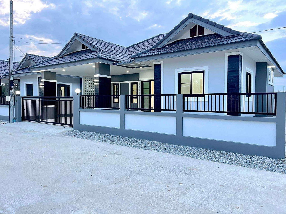 picture  🎉Beautiful newly built house for sale 🏠 Only 2,100,000 baht!!🔥 📍Near the city, Tha Ruea area, Doi Saket District Chiang Mai  - 22/22