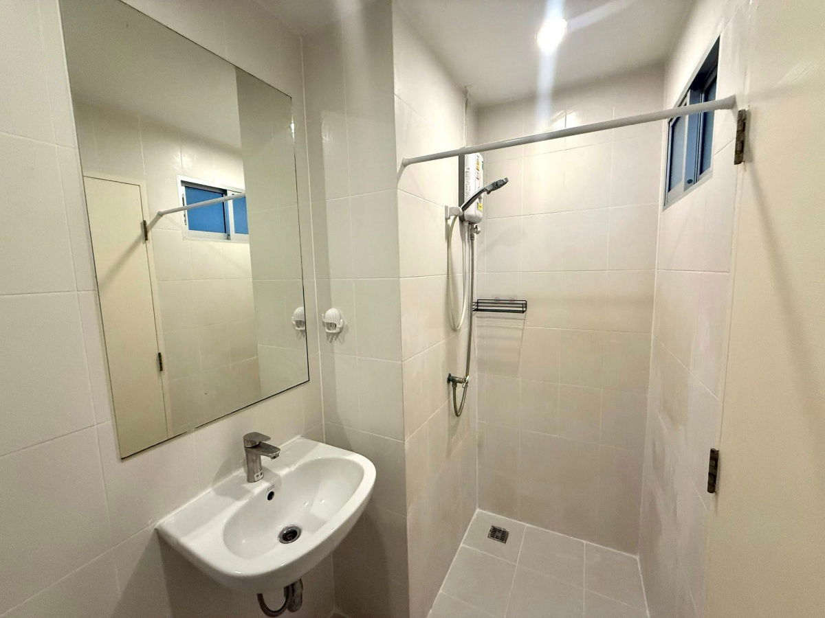 picture Room for sale  v condo Ladkrabang - 11/14