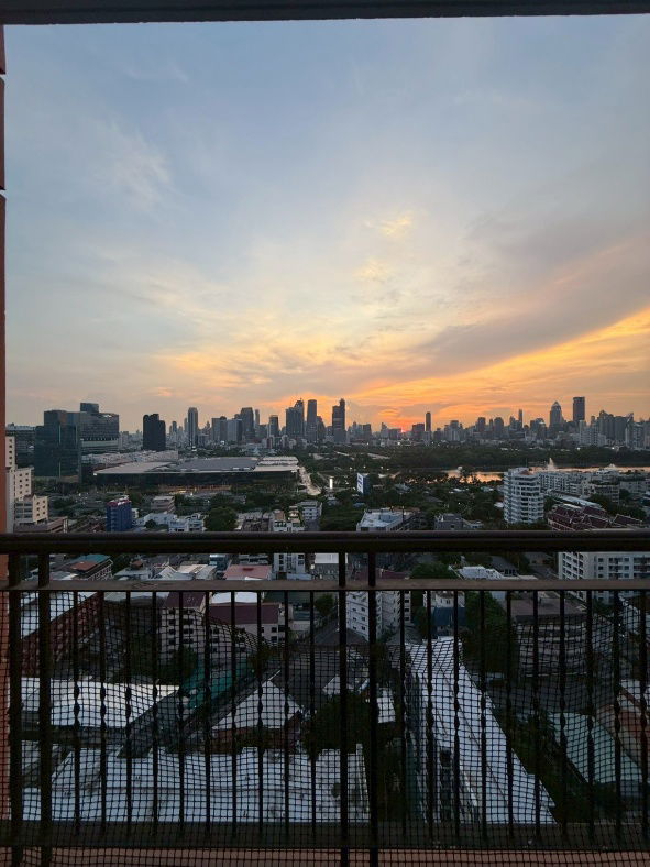 picture Urgent Sale‼️ Aguston Sukhumvit 22 Condo – Pet Friendly - 9/25