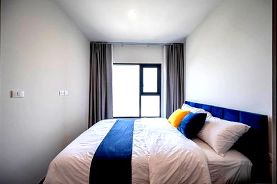 Condos for rent Soi Ekamai (Sukhumvit 63) : Code: KJ8248  for rent THE BASE Phetchaburi - Thonglor // Line ID: @kjcondo (with @) //