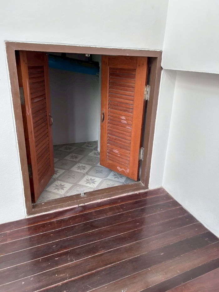 picture Home Office in the middle of Town in Town for RENT/ 办公别墅出租 - 9/35