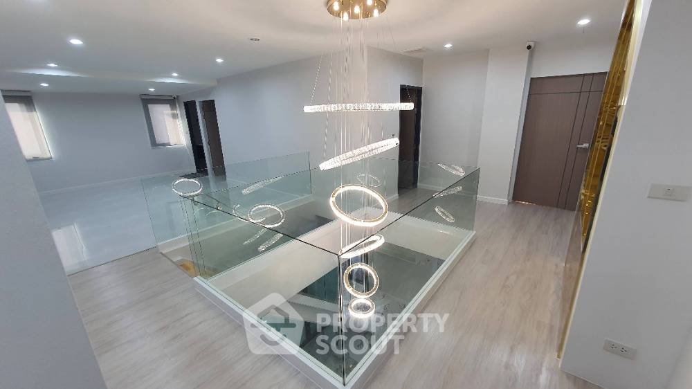 รูป บ้าน 5-ห้องนอน ใน ลาดพร้าว (ID 1542141) - รูปที่ 22/40