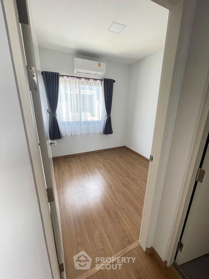 picture 3-BR Townhouse at Pleno Sukhumvit-Bangna 2 in Bang Kaeo (ID 2258344) - 7/13