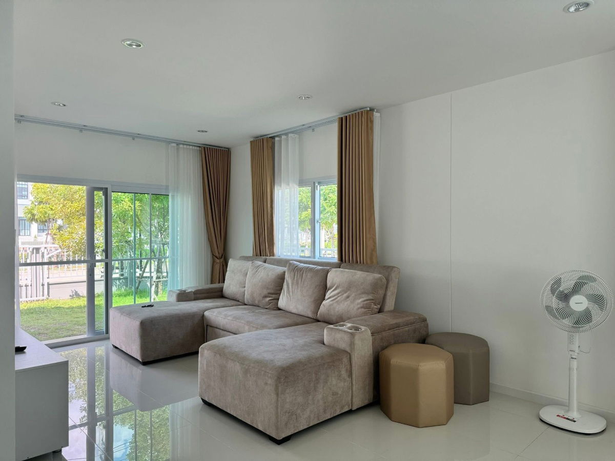 picture House for rent Grand Sivarom Sukhumvit Bang Pu, ready to move in. If interested, contact Line @goodmanpro or call 0999029192. - 3/12