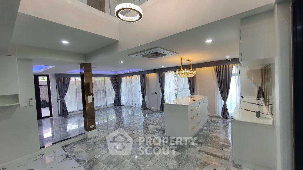รูป บ้าน 5-ห้องนอน ใน ลาดพร้าว (ID 1542141) - รูปที่ 20/40