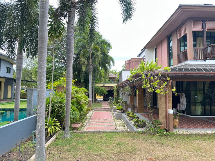 รูป บ้านเดี่ยว พัทยา วิวดีที่สุดในโครงการ The Village Housing Estate by Horseshoe Point เนื้อที่ 2 งาน 41 ตรว โฉนดเลขที่ 161123 - รูปที่ 3/13