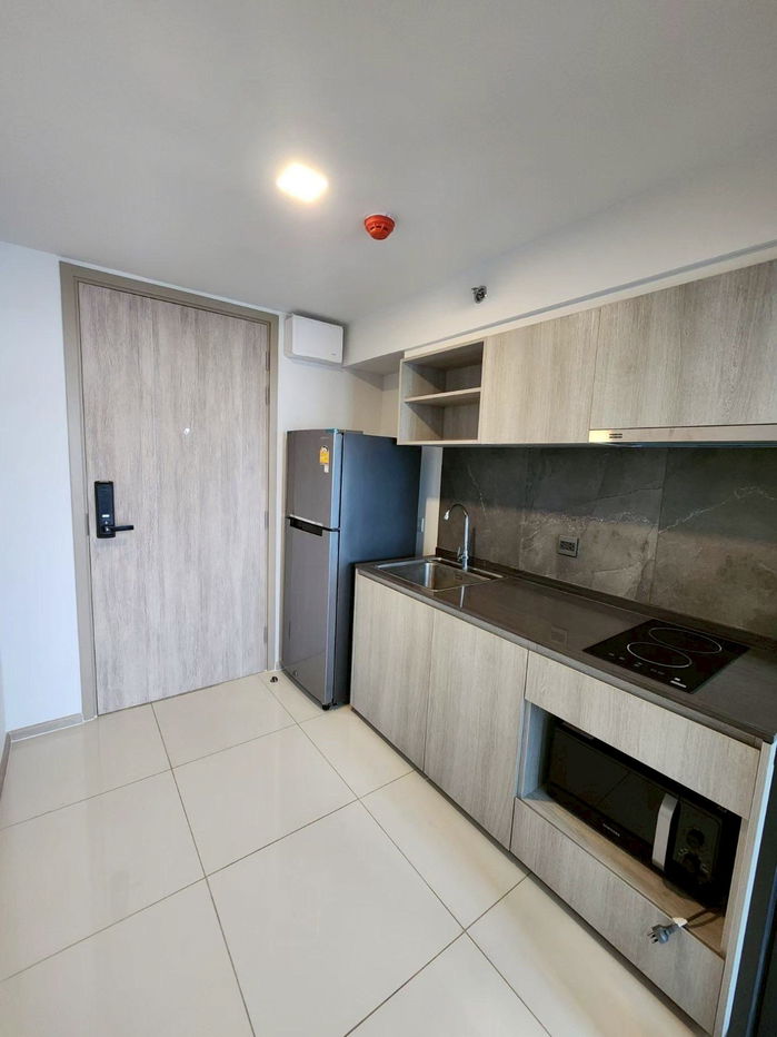 picture CD055 For Rent — The Tree Pattanakarn – Ekkamai | High Floor Duplex, Great View, Prime Location - 6/10