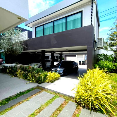 Houses for sale Nong Prue, Chonburi : Beautiful luxury house for sale, good view, Jomtien Beach area, house with solar cells