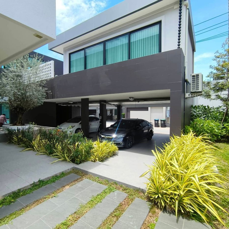 picture Beautiful luxury house for sale, good view, Jomtien Beach area, house with solar cells - 1/13