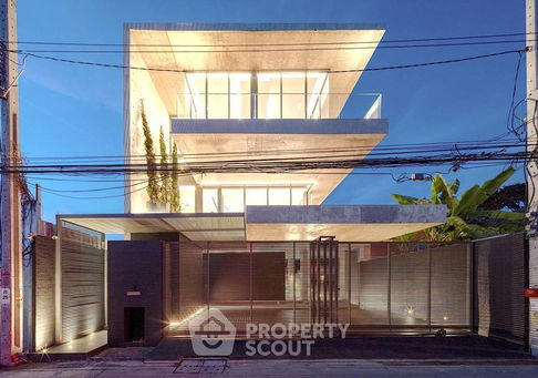 4-BR House near ARL Ramkhamhaeng (ID 2094573)
