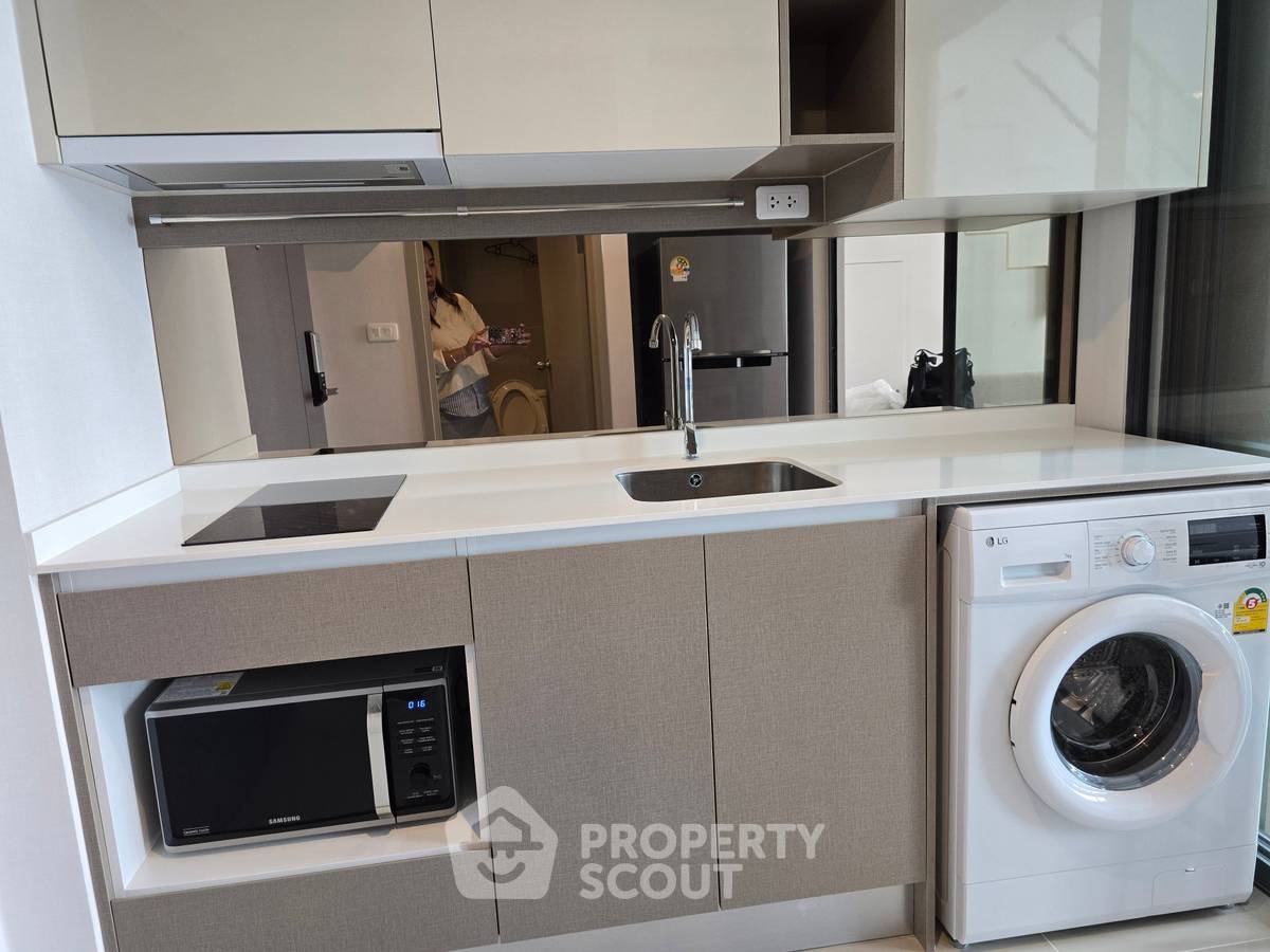 picture 1-BR Condo at Ideo Rama 9 - Asoke near MRT Phra Ram 9 (ID 2256266) - 2/11