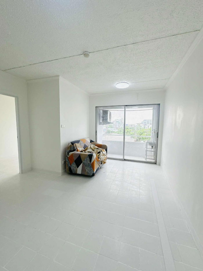 picture Condo for rent, Dynasty Building, Lat Phrao 71 (1 bedroom), 6th floor, Soi Lat Phrao 71, near the BTS, along the expressway, on the main road - 1/7