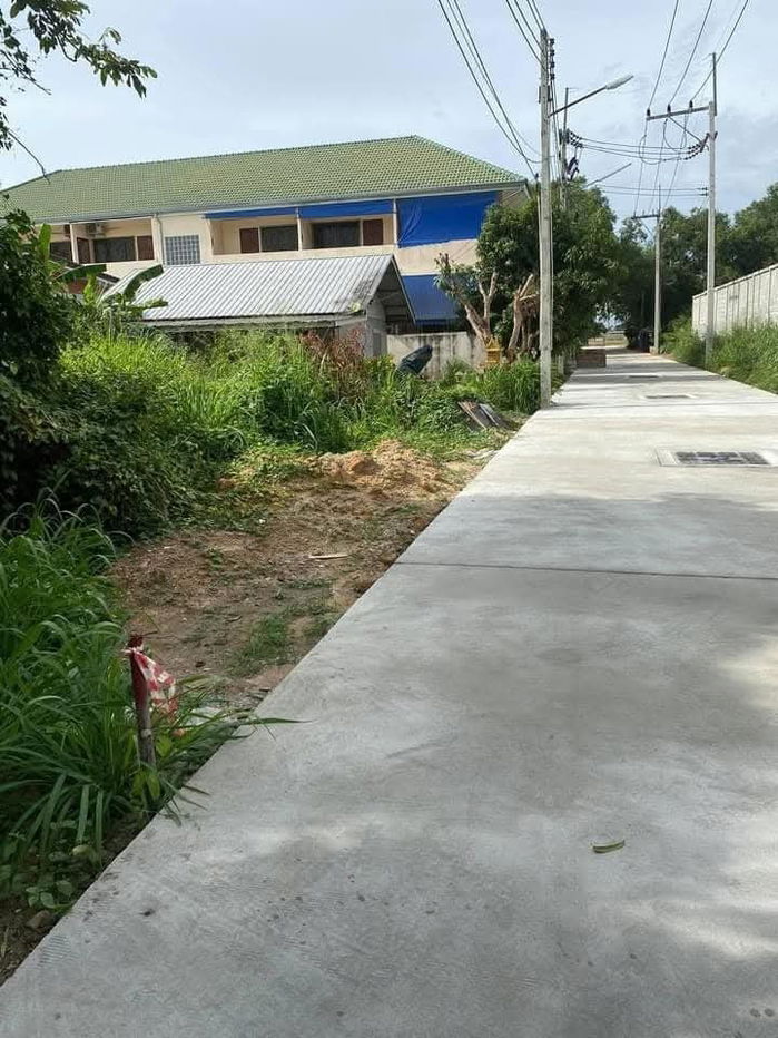 รูป ขายที่ดิน ติดถนนเลียบทางรถไฟพัทยา ฝั่งหนองปลาไหล - รูปที่ 2/6