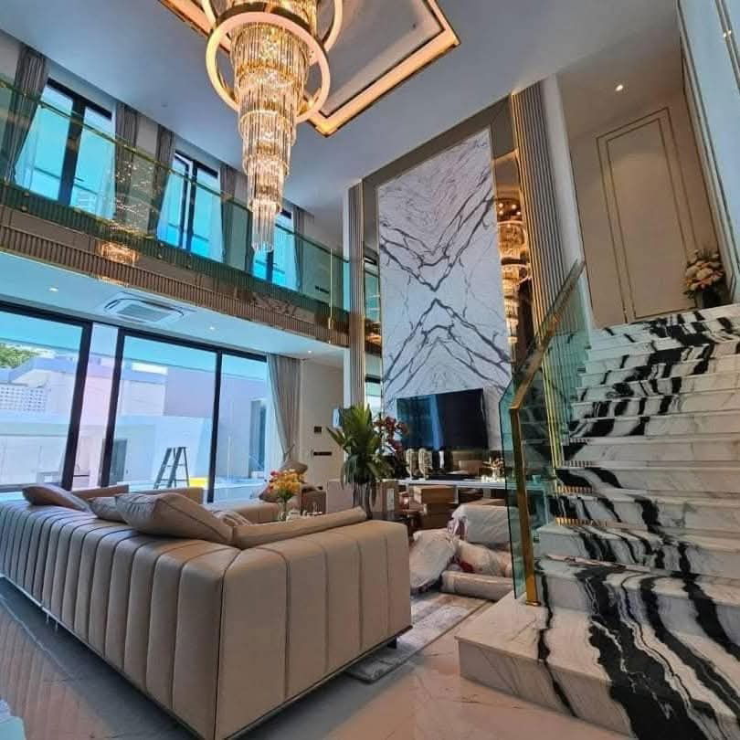 picture Beautiful luxury house for sale, good view, Jomtien Beach area, house with solar cells - 6/13