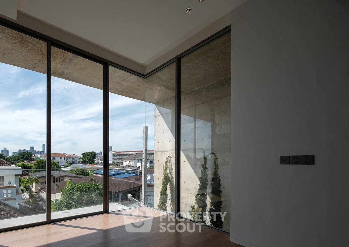 picture 4-BR House near ARL Ramkhamhaeng (ID 2094573) - 13/19