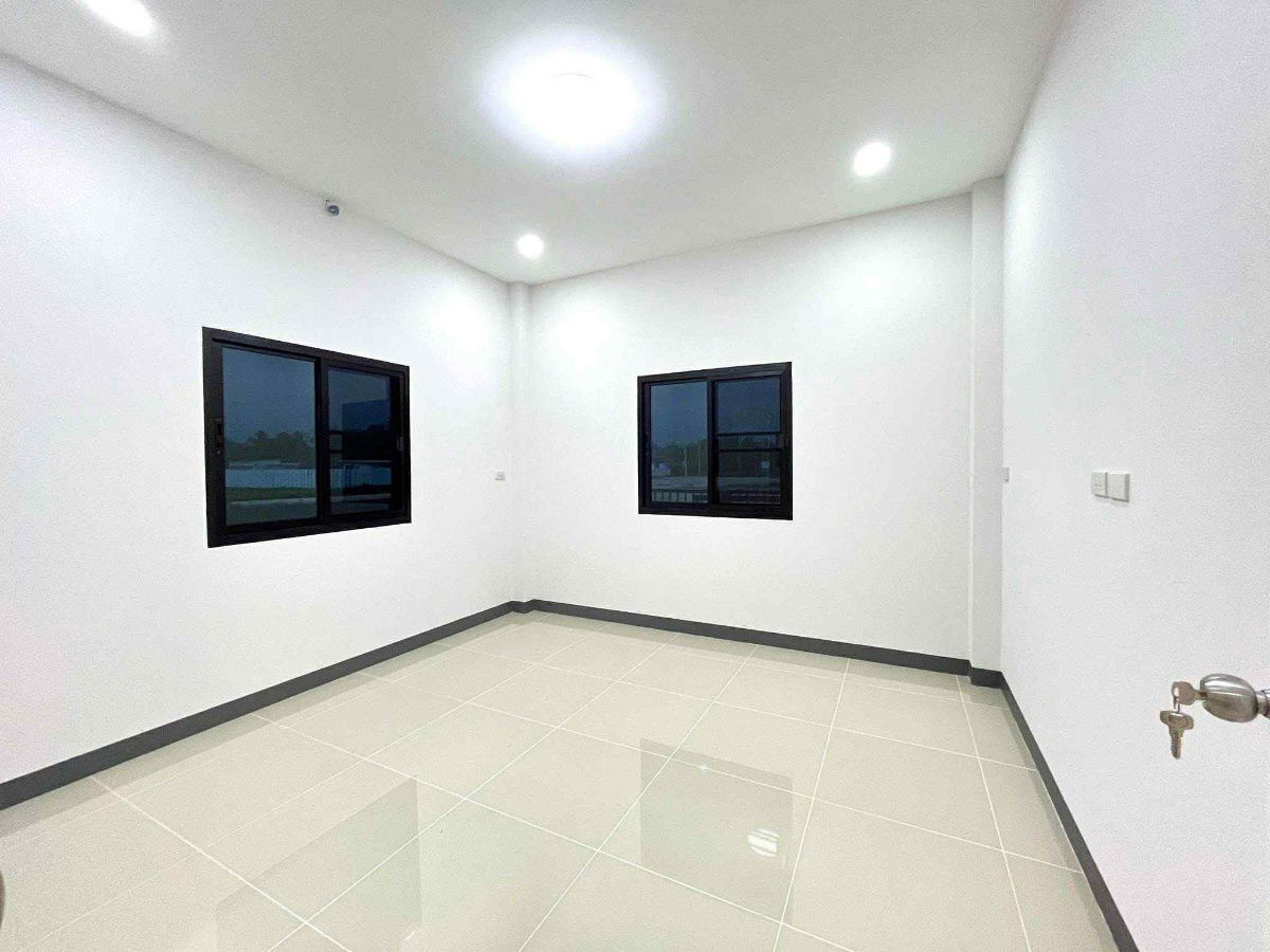 picture  🎉Beautiful newly built house for sale 🏠 Only 2,100,000 baht!!🔥 📍Near the city, Tha Ruea area, Doi Saket District Chiang Mai  - 9/22