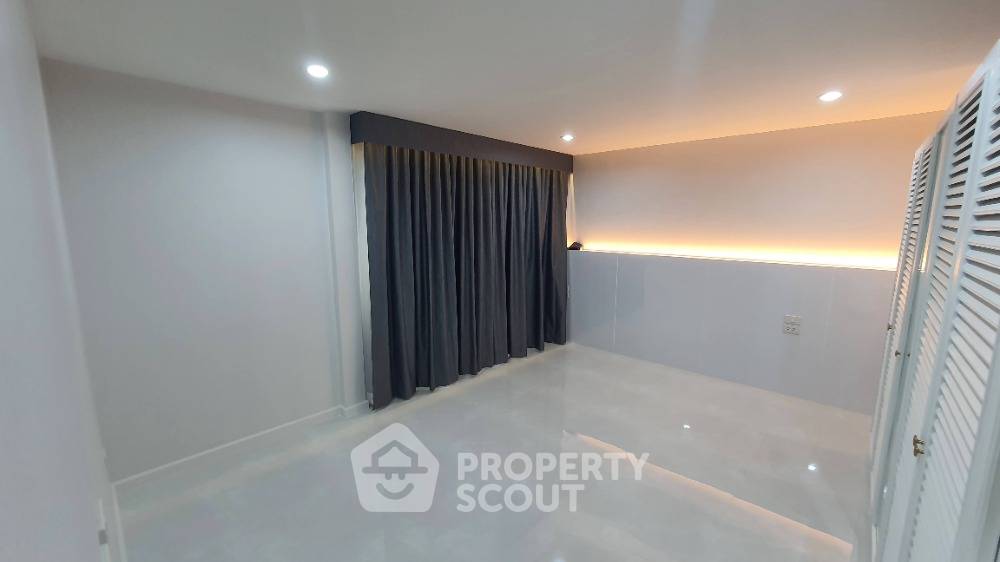 รูป บ้าน 5-ห้องนอน ใน ลาดพร้าว (ID 1542141) - รูปที่ 35/40