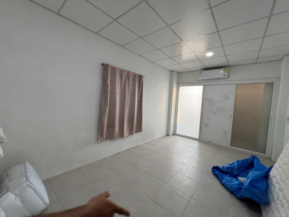 picture For sale: Land with a 3-storey dormitory building on a 100-square-wah plot, located in Soi Onnut 66, Bangkok - 3/10