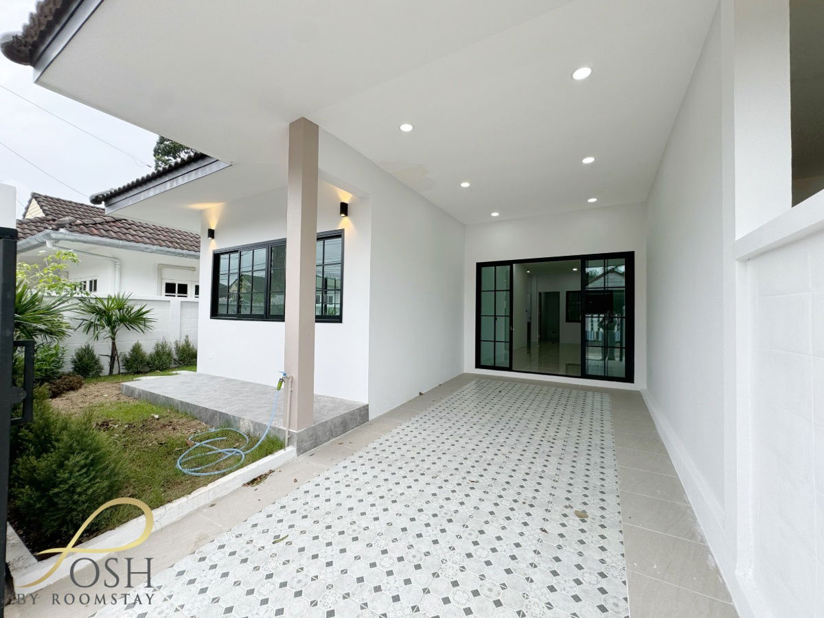 picture Phoonsub Village, Soi Ta-Eaid | Newly Renovated Semi-Detached House | Cozy Modern Style | Prime Fitness Street Location | 4,280,000 - 5/19
