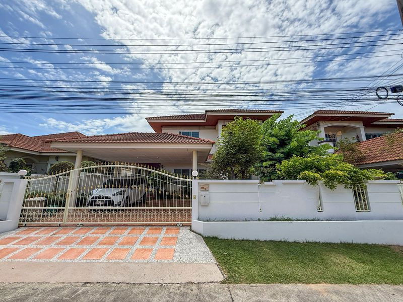 picture Two-storey detached house for sale in a community area, Chak Kho-Nong Yai Bu Road, Sriracha, Chonburi - 1/18