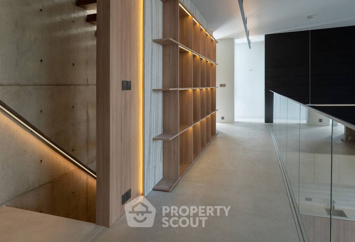 picture 4-BR House near ARL Ramkhamhaeng (ID 2094573) - 8/19