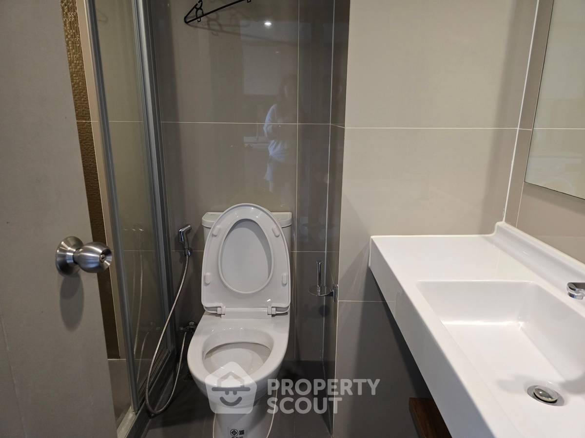 picture 1-BR Condo at Ideo Rama 9 - Asoke near MRT Phra Ram 9 (ID 2256266) - 4/11