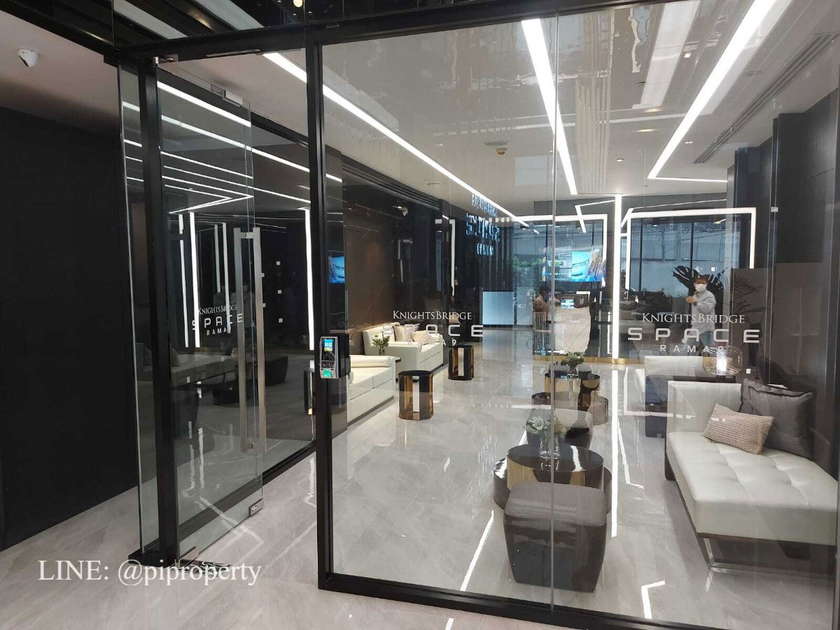รูป ก้าวเข้าสู่ชีวิตใหม่ของคุณที่ KnightsBridge Space พระราม 9! ที่นี่ไม่ใช่แค่คอนโด แต่คือที่พักผ่อนสุดชิคใจกลางเมืองใจกลางย่านธุรกิจแห่งใหม่ของกรุงเทพฯ - รูปที่ 32/36