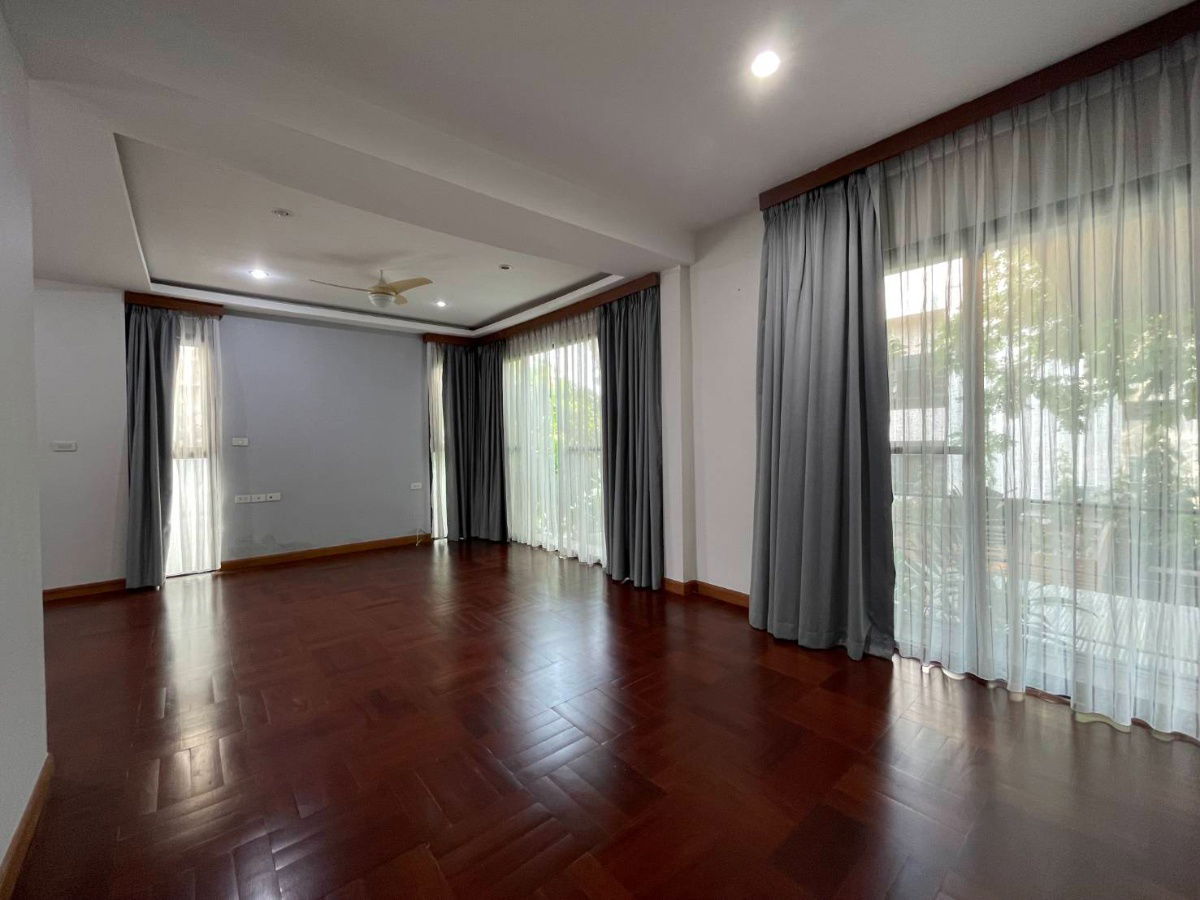 รูป บ้านเดี่ยว 2 ชั้น ใกล้บองมาร์เช่ มาร์เก็ตพาร์ค ถนน เทศบาลนิมิตรเหนือ แขวงลาดยาว เขตจตุจักร (ตกแต่งพร้อมอยู่)  - รูปที่ 8/12