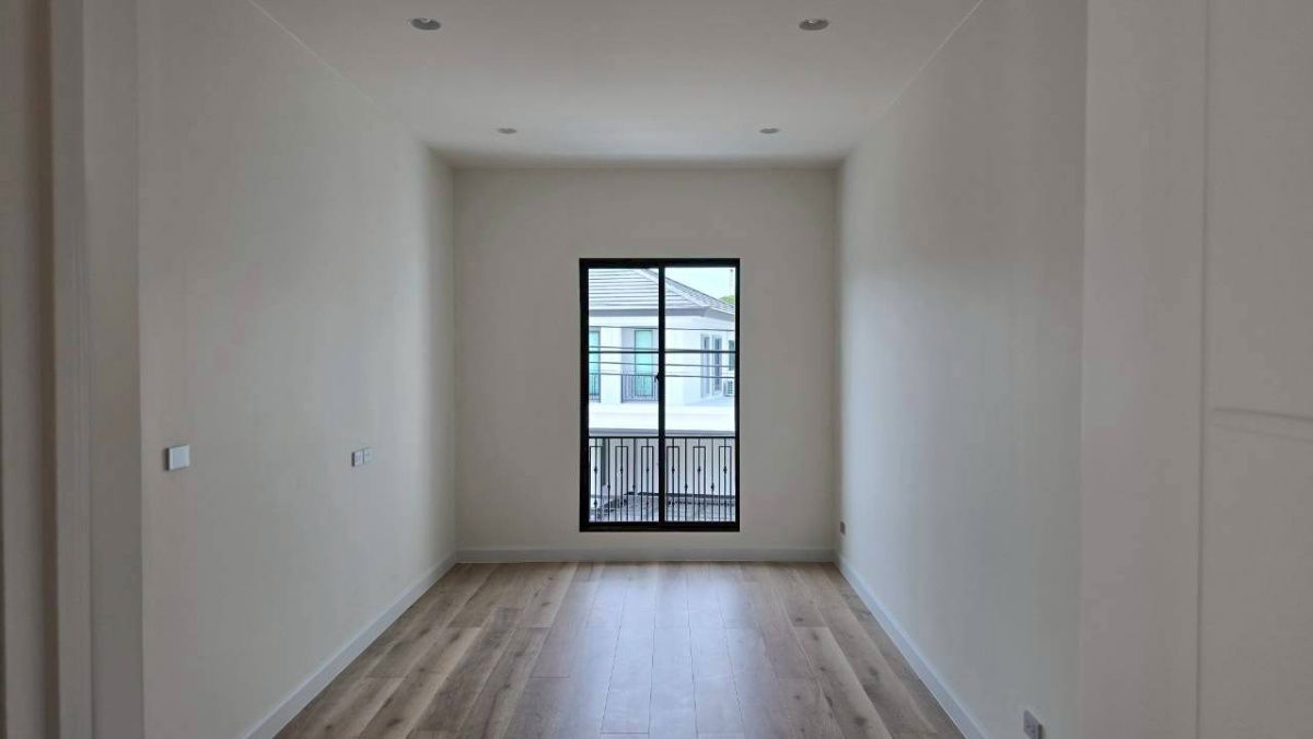 รูป บ้านเดี่ยว 2 ชั้น สไตล์ Modern Classic - รูปที่ 84/97