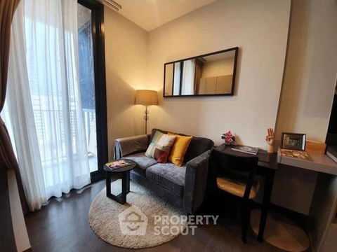 1-BR Condo at Oka Haus Sukhumvit 36 near BTS Thong Lor (ID 2255229)