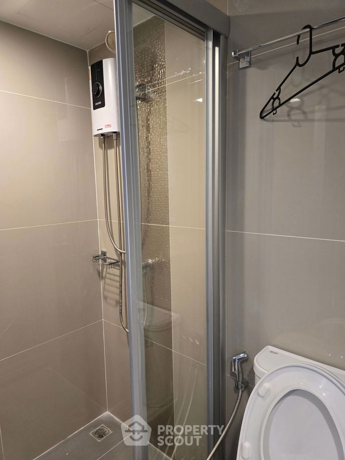 picture 1-BR Condo at Ideo Rama 9 - Asoke near MRT Phra Ram 9 (ID 2256266) - 3/11