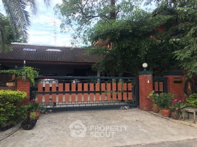 ขายบ้านเดี่ยว 3 ห้องนอน 1200 ตร.ม. 620 ตร.ว. เขตคลองสามวา