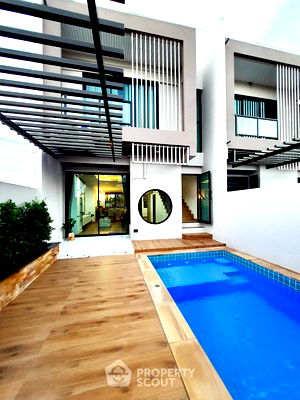 ทาวน์โฮม เขาชีจรรย์ : ทาวน์เฮาท์ 3-ห้องนอน ใกล้ สวนนงนุช (ID 1543711)